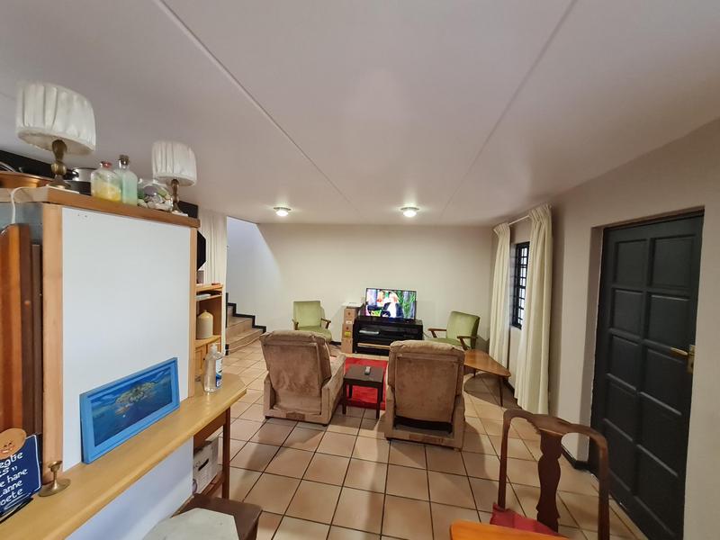 To Let 2 Bedroom Property for Rent in Heritage Park Western Cape